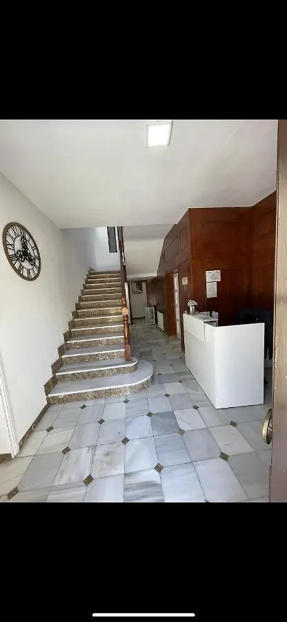 Гостевой дом Отель New Hortaleza Coliving Мадрид