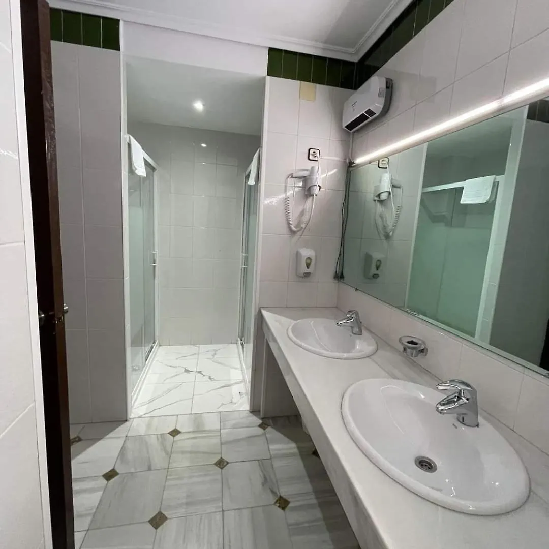 Гостевой дом Отель New Hortaleza Coliving Мадрид